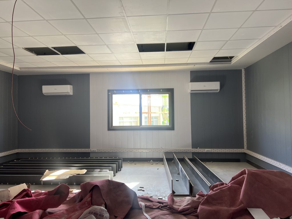 طراحی و اجرای ساختمان مرکزی 2 (سازه، ساندویچ پنل، دکوراسیون داخلی، برق)