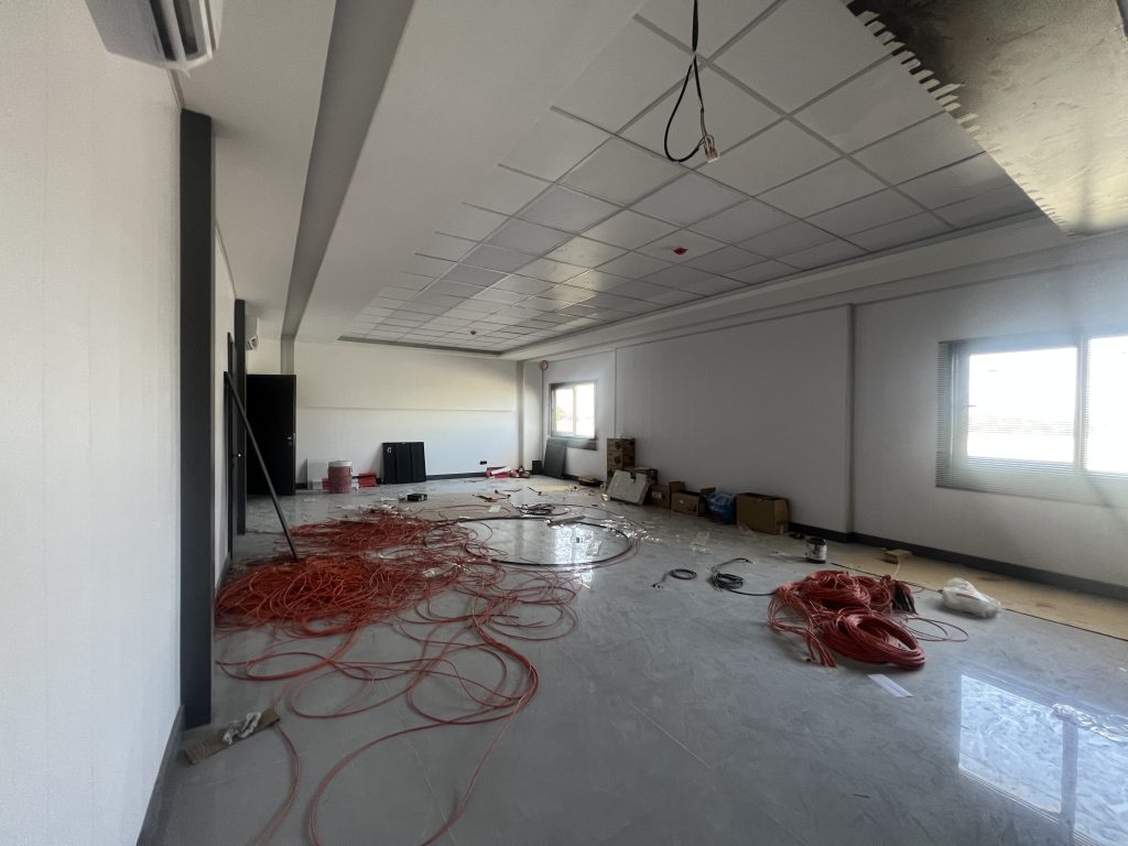 طراحی ،خریدو نصب سیستم برق و شکبه و طراح ساختمان مرکزی 2 و 1،مهندسی و سهروردی